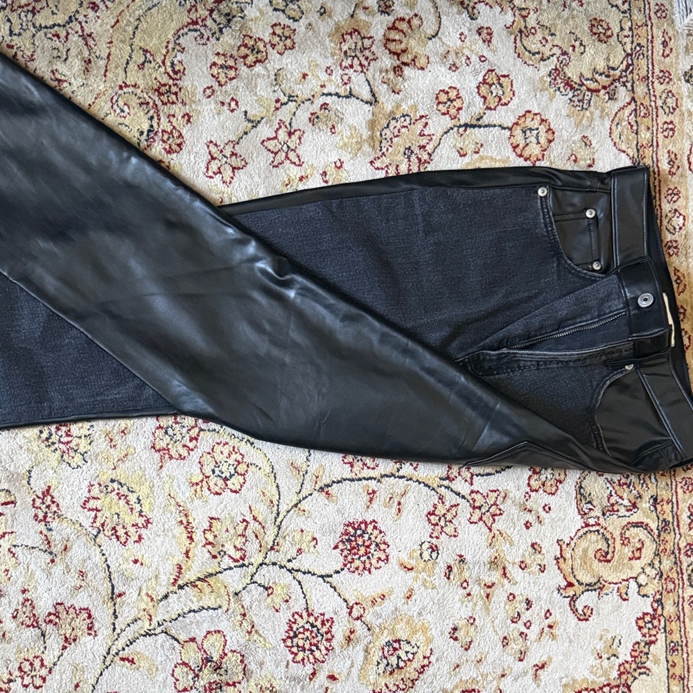 Abercrombie & Fitch Black Ankle Jeans
